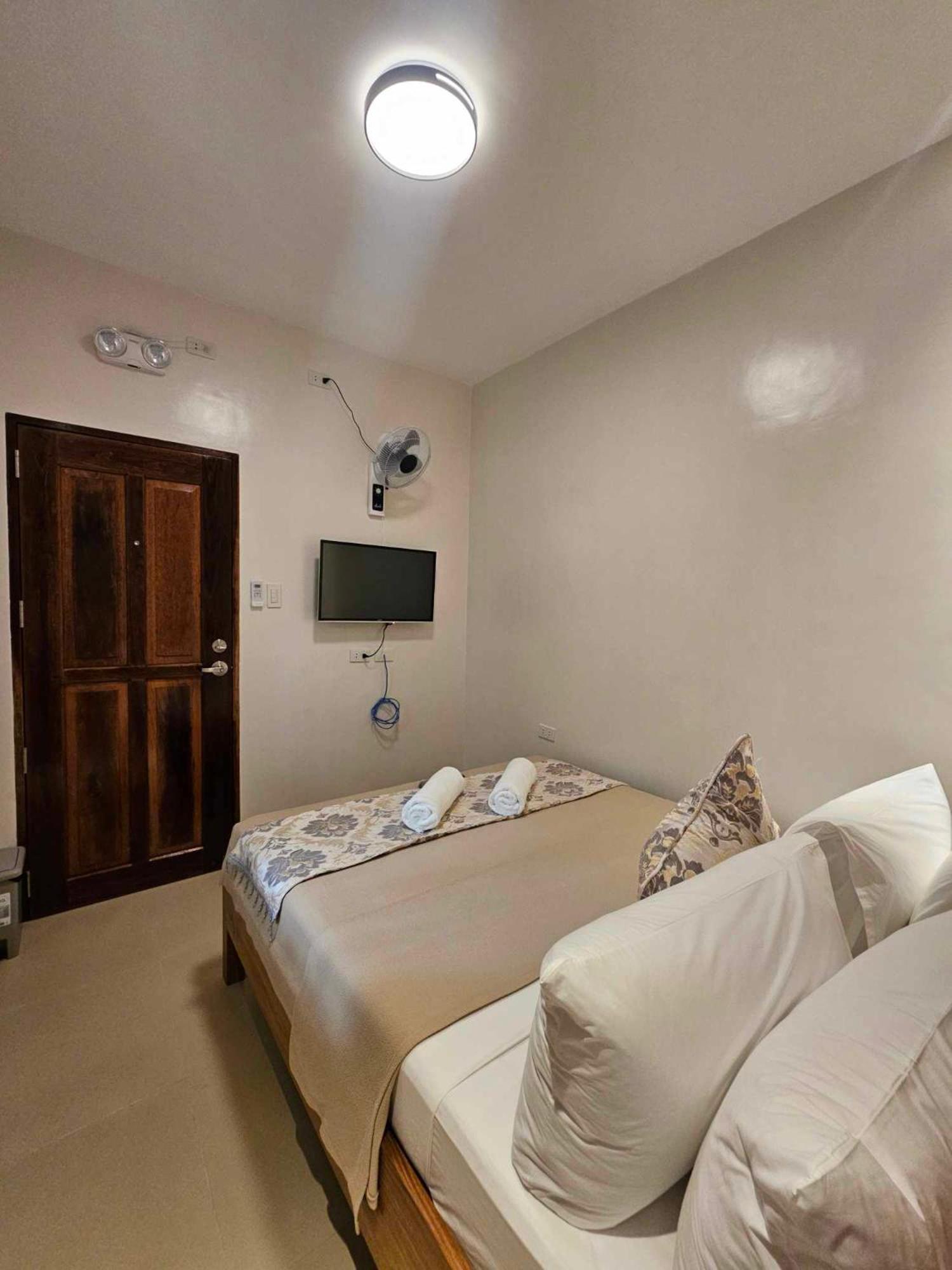 Jaijai'S Backpackers Inn Корон Экстерьер фото